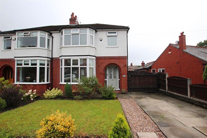 3 Bedroom Semi-Detached House For Sale In Church Road, Bolton, BL1