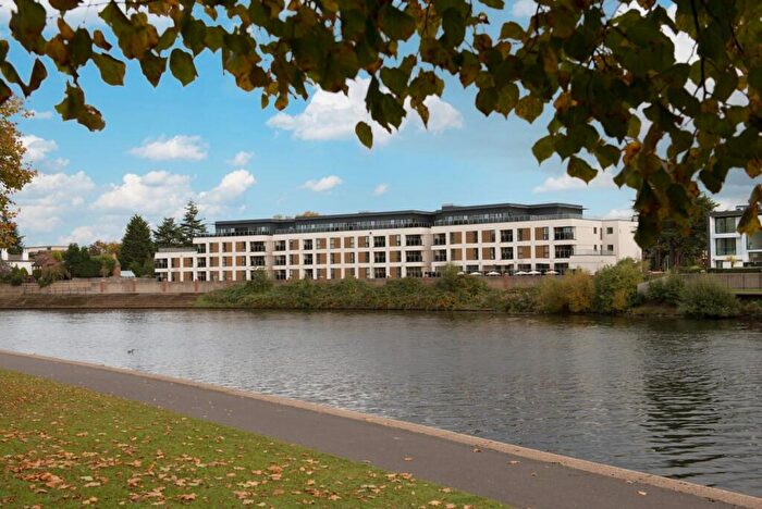 2 Bedroom Apartment For Sale In Wilford Lane, West Bridgford. River Facing Apartment, NG2