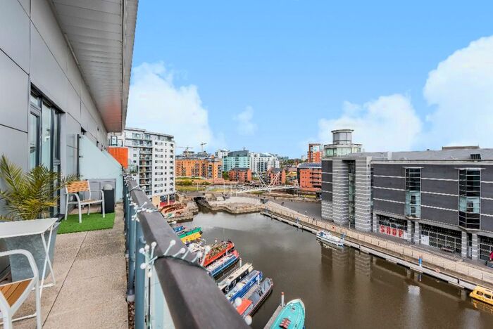 2 Bedroom Flat To Rent In Mackenzie House, Chadwick Street, Leeds, LS10