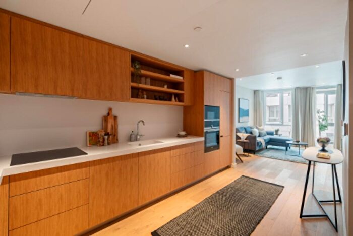 2 Bedroom Flat For Sale In Prospect Way, London, SW11