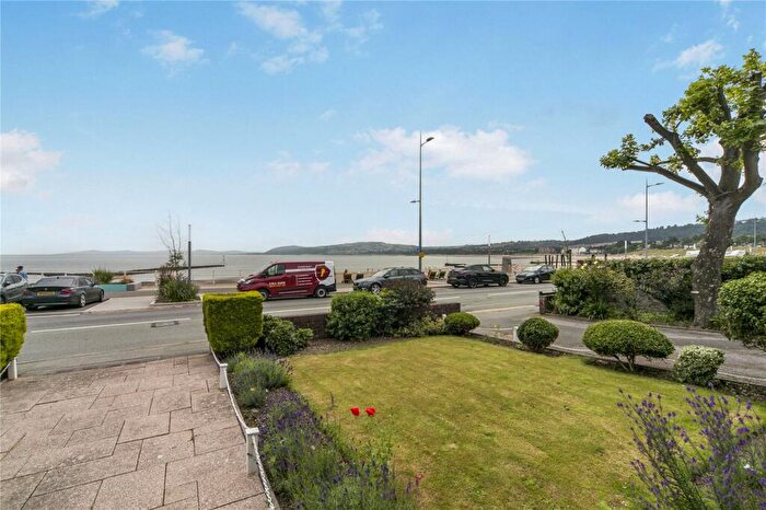 2 Bedroom Flat For Sale In Rhos Promenade, Rhos On Sea, Colwyn Bay, Conwy, LL28