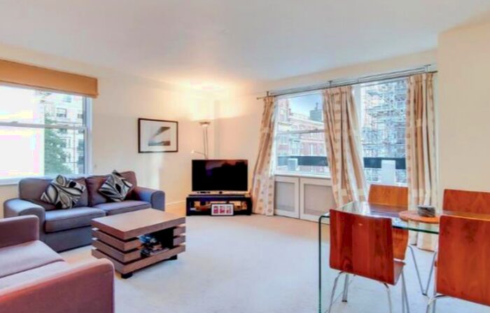 3 Bedroom Flat To Rent In Weymouth Street, London, W1W