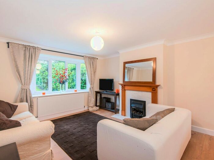 3 Bedroom Detached House To Rent In Thirlstane Firs, Chandlers Ford, Eastleigh, SO53