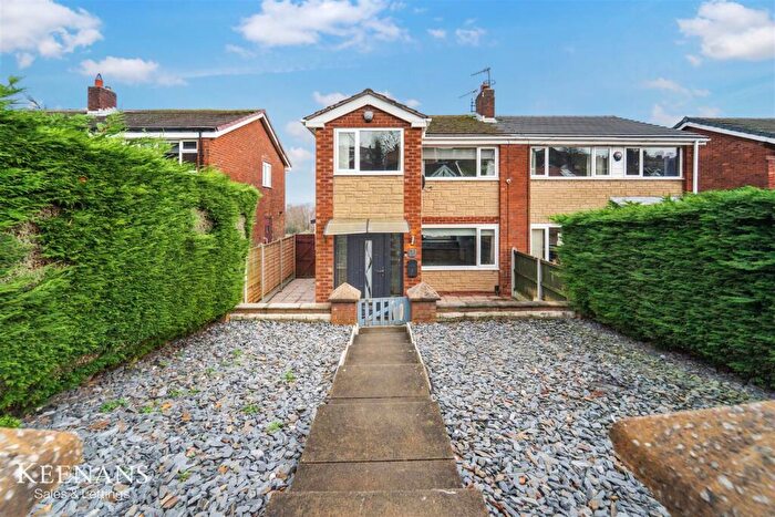 3 Bedroom Semi-Detached House For Sale In Ighten Road, Burnley, BB12