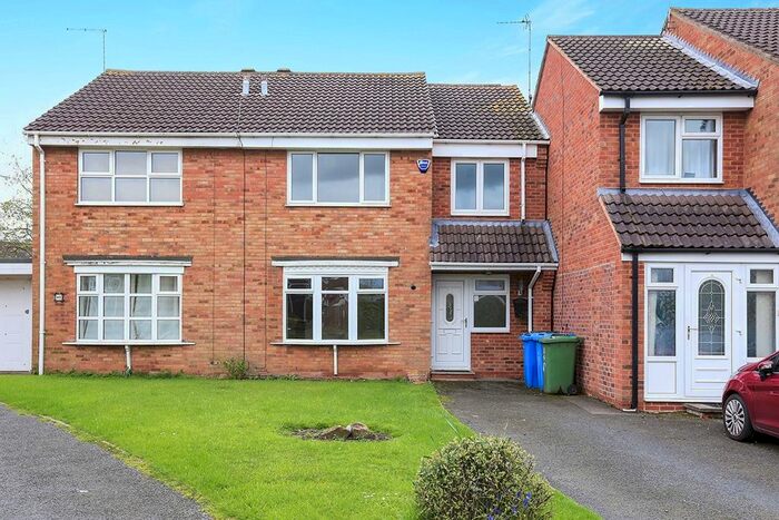 4 Bedroom Semi-Detached House To Rent In Shackleton Drive, Wolverhampton, WV6