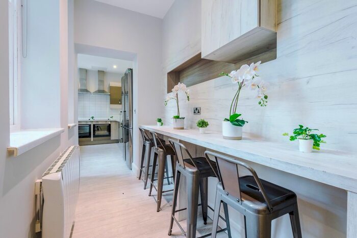 8 Bedroom Flat To Rent In Jesmond View, Newcastle, NE2