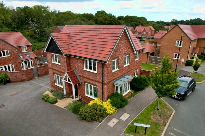 4 Bedroom Property To Rent In Bodding Avenue, Nursling, Southampton, SO16