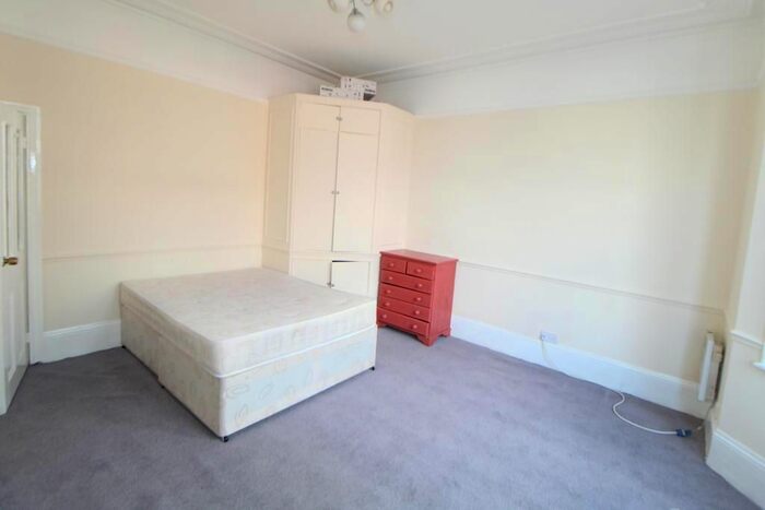 Studio To Rent In Pinner Road, North Harrow, Harrow, HA1