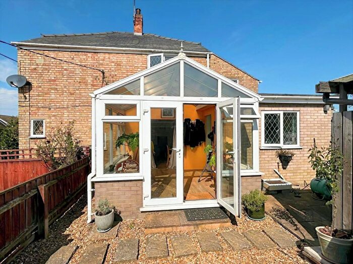 3 Bedroom Semi-Detached House For Sale In Pius Drove, Upwell, Wisbech, PE14