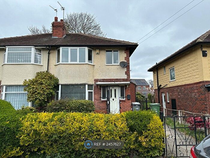 3 Bedroom Semi-Detached House To Rent In Moorfield Road, Leeds, LS12