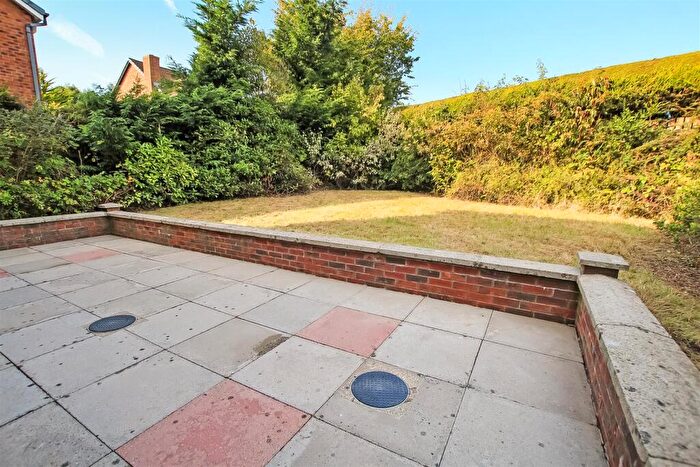 3 Bedroom Detached House For Sale In Wilton Court, Newton Aycliffe, DL5