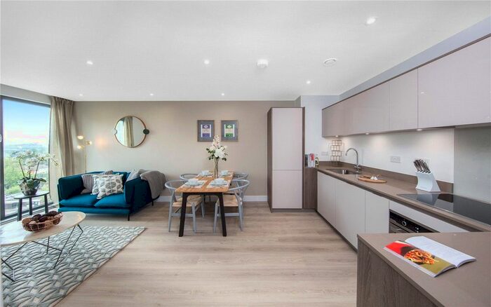 2 Bedroom Flat To Rent In Bourchier Court, London Road, Sevenoaks, Kent, TN13