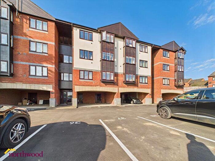 1 Bedroom Flat To Rent In Britannia Road, Banbury, OX16