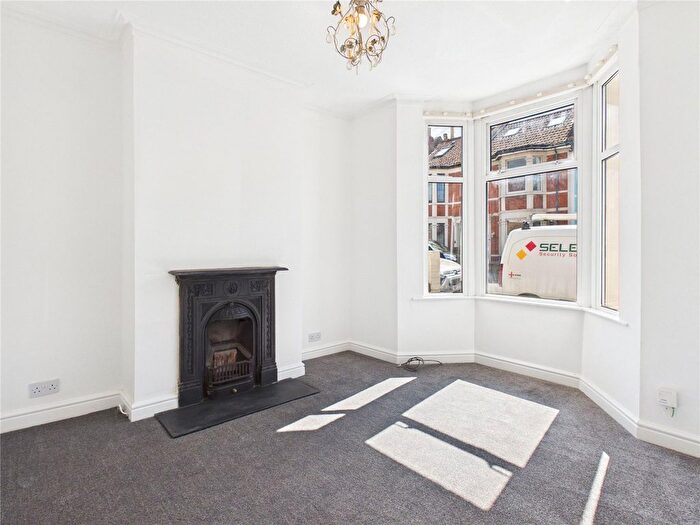 2 Bedroom Terraced House For Sale In Park Avenue, Bristol, BS3