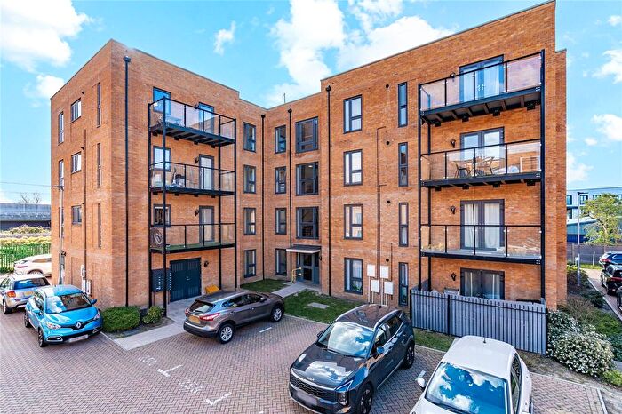 2 Bedroom Flat For Sale In Parchment House, Lance Street, Rainham, RM13