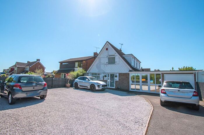 3 Bedroom Detached House For Sale In Park View, Leicester, LE3