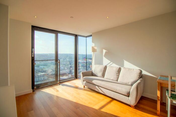 2 Bedroom Apartment To Rent In St. Pauls Square, City Lofts St. Pauls, S1