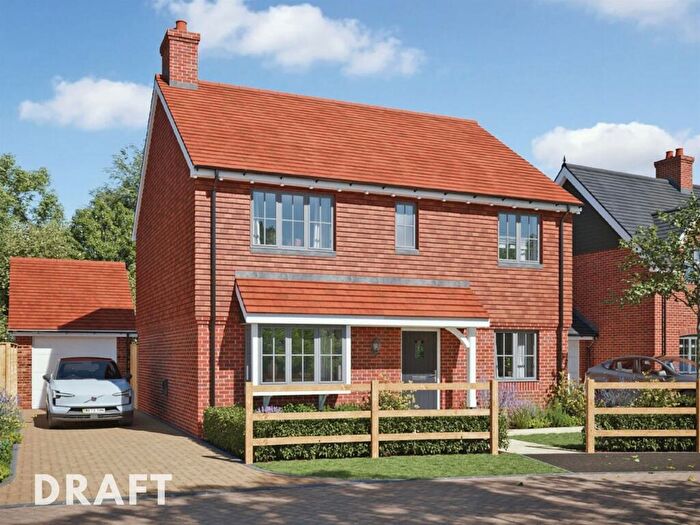 4 Bedroom Detached House For Sale In Brockhills Lane, New Milton, BH25