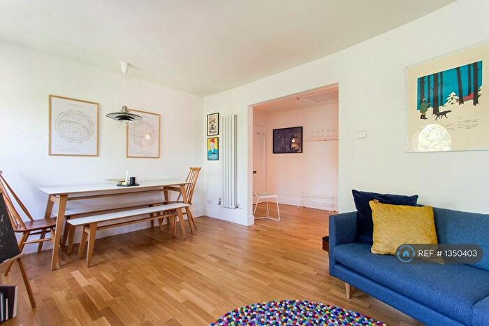 1 Bedroom Flat To Rent In Mothers Square, London, E5