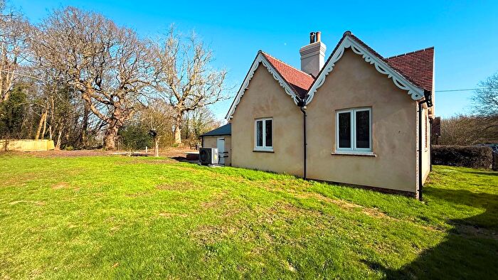 2 Bedroom Property To Rent In Eastbourne Road, Lewes, BN8