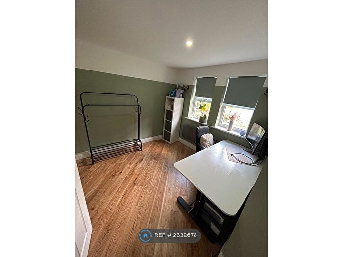 2 Bedroom Flat To Rent In Cribbs Causeway, Bristol, BS10