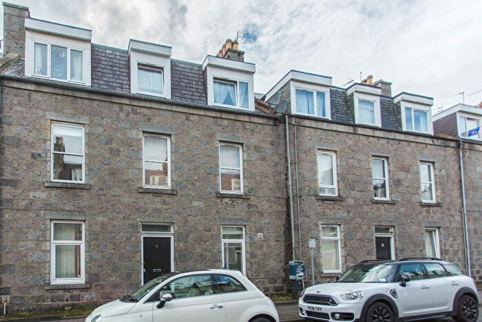 1 Bedroom Flat To Rent In Granton Place, City Centre, Aberdeen, AB10