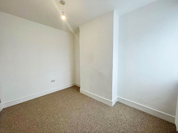 4 Bedroom Terraced House To Rent In Hampden Road, Grays, RM17