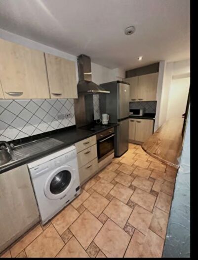 3 Bedroom Flat To Rent In Northwood Hall, London, N6