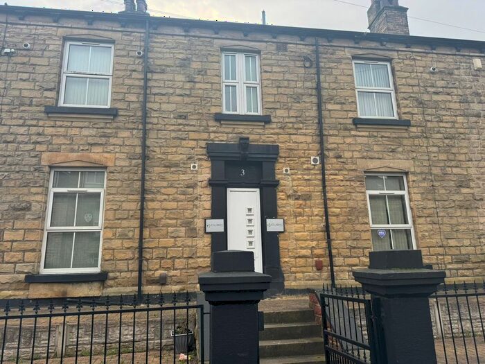 1 Bedroom Flat To Rent In Flat, Laurel Terrace, Armley, Leeds, LS12