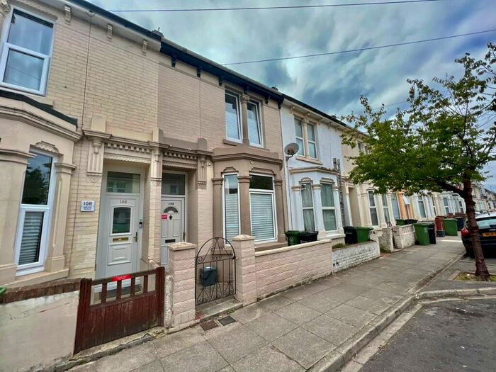 2 Bedroom House To Rent In Ernest Road, Portsmouth, PO1