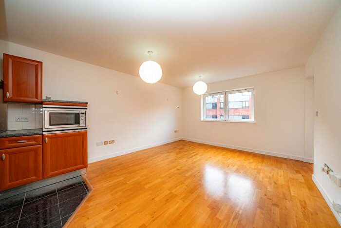 2 Bedroom Apartment To Rent In Brookfield House, Selden Hill, Hemel Hempstead, Hertfordshire, HP2