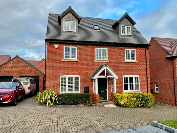 4 Bedroom Detached House For Sale In Quincy Close, Bramcote Manor, Nuneaton, CV11