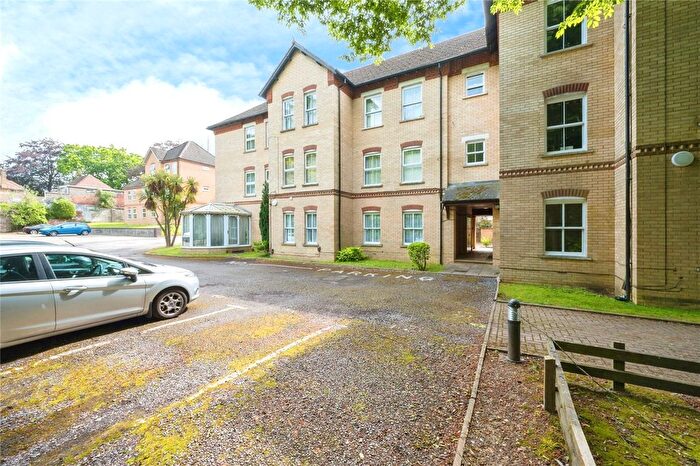 2 Bedroom Maisonette For Sale In Deepdene, Midanbury Lane, Southampton, Hampshire, SO18