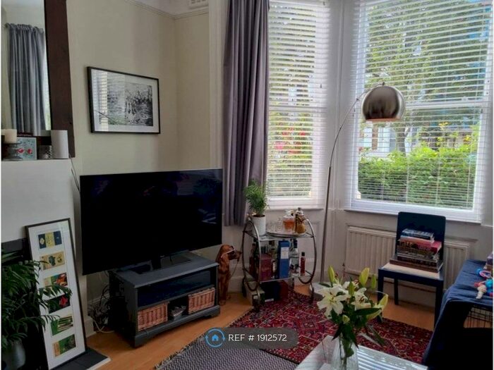 2 Bedroom Flat To Rent In Fernhead Road, London, W9