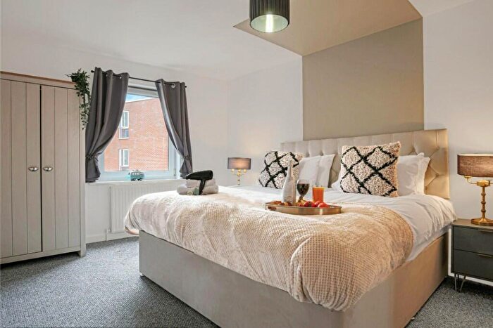 2 Bedroom Serviced Apartments To Rent In Woolmonger Street, Northampton, Northamptonshire, NN1