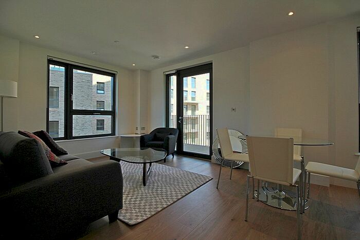 2 Bedroom Flat To Rent In Emerald Gardens, Wembley, HA9