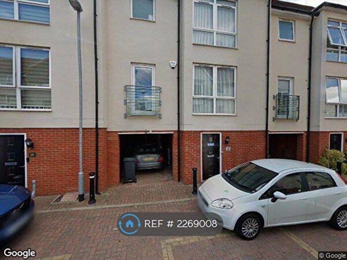 3 Bedroom Terraced House To Rent In Montfort Drive, Chelmsford, CM2