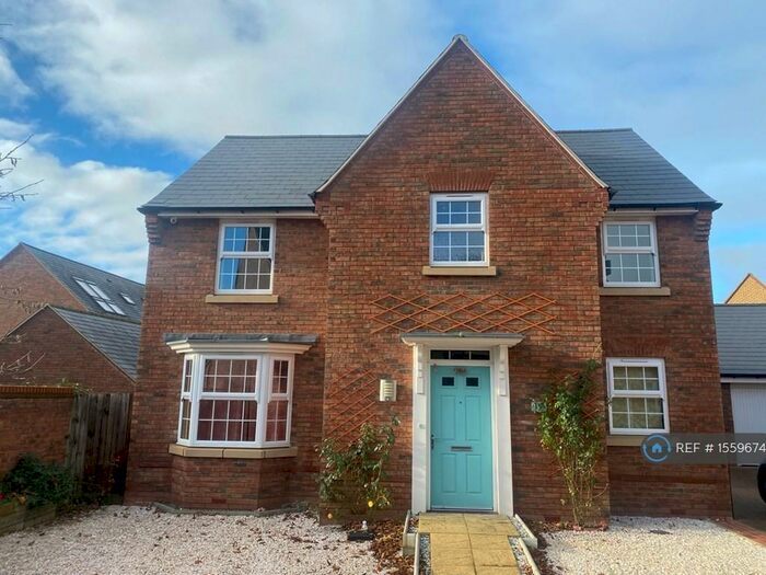 4 Bedroom Detached House To Rent In Maritime Way, Milton Keynes, MK10