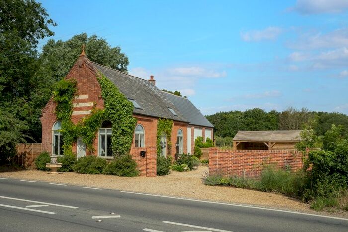 3 Bedroom Detached House For Sale In Norwich Road, Scoulton, Norwich, NR9