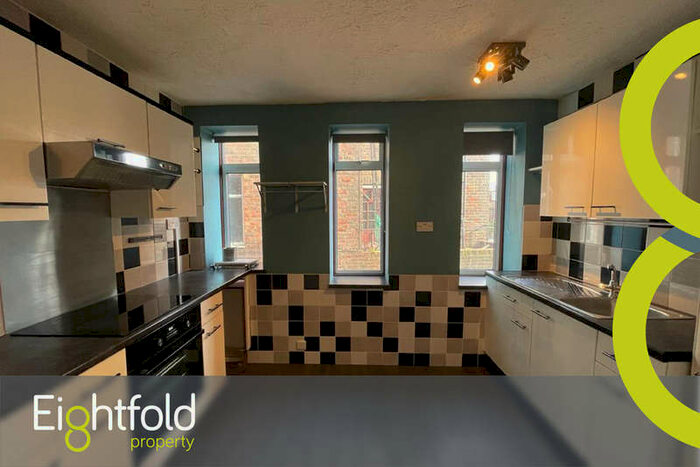 2 Bedroom Flat To Rent In Broad Street, Seaford, BN25