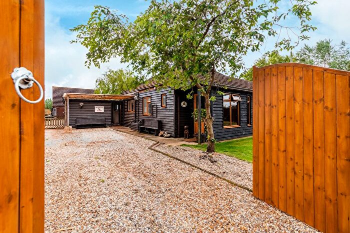 3 Bedroom Detached Bungalow For Sale In Fen Road, Pidley, Huntingdon, Cambridgeshire, PE28