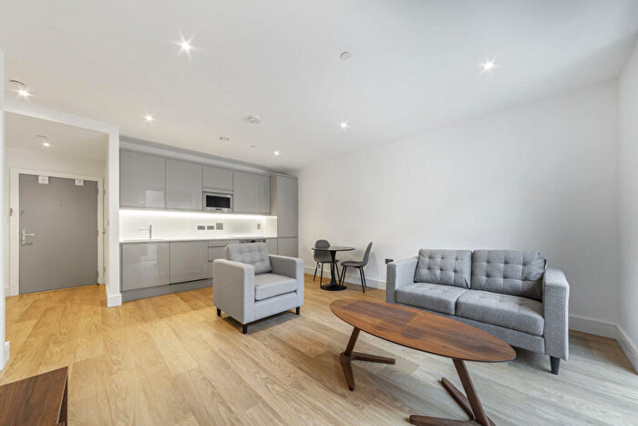 1 Bedroom Flat To Rent In East Timber Yard, Birmingham, B5