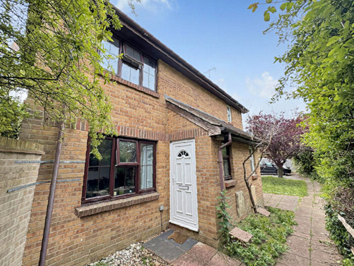 1 Bedroom Terraced House To Rent In Kendal Close, Littlehampton, BN17
