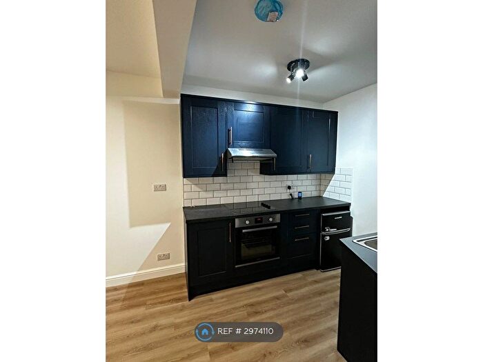 1 Bedroom Flat To Rent In Sussex Place, Slough, SL1