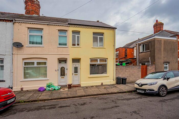 2 Bedroom End Of Terrace House To Rent In Bedwas Street, Cardiff, CF11