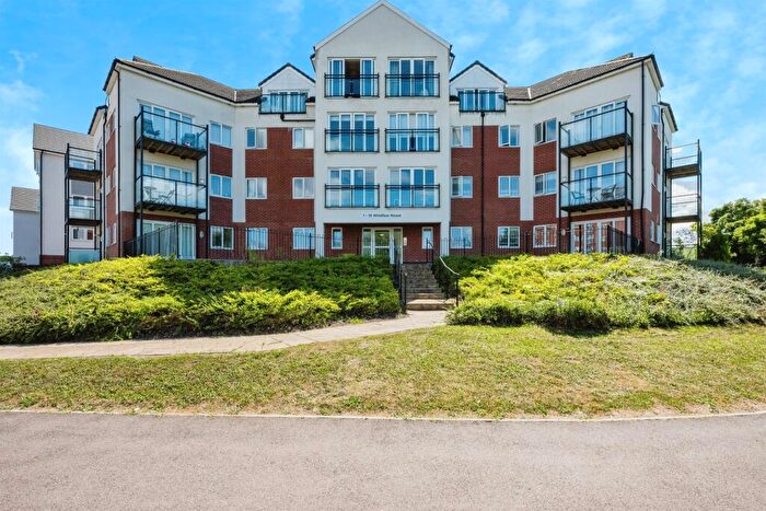 2 Bedroom Apartment For Sale In Traction Lane, Bedford, MK42