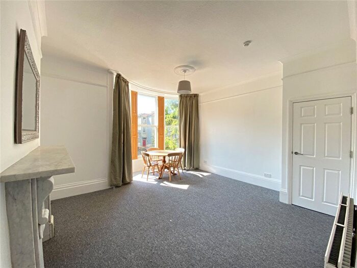 1 Bedroom Flat To Rent In Cotham Grove, Bristol, BS6