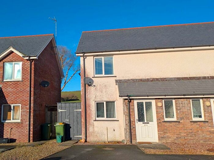 3 Bedroom Property For Sale In Dol Helyg, Penrhyncoch, Aberystwyth, SY23