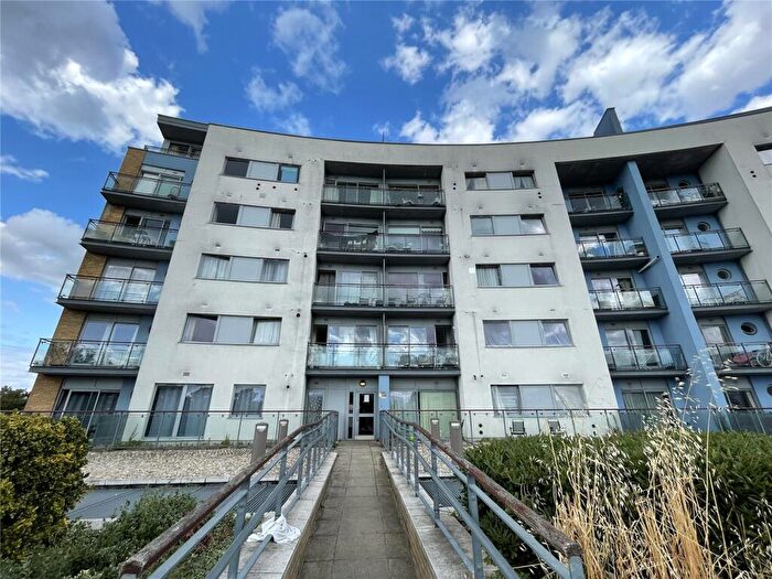 2 Bedroom Penthouse To Rent In Tideslea Path, London, SE28