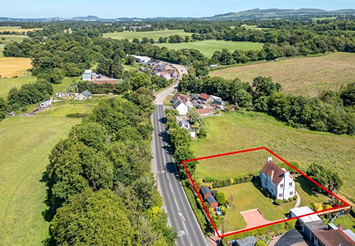 2 Bedroom Detached House For Sale In West Gate Side, Burnwynd, Kirknewton, EH27